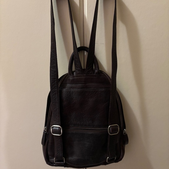 BROWN LEATHER BACKPACK - Picture 14 of 15